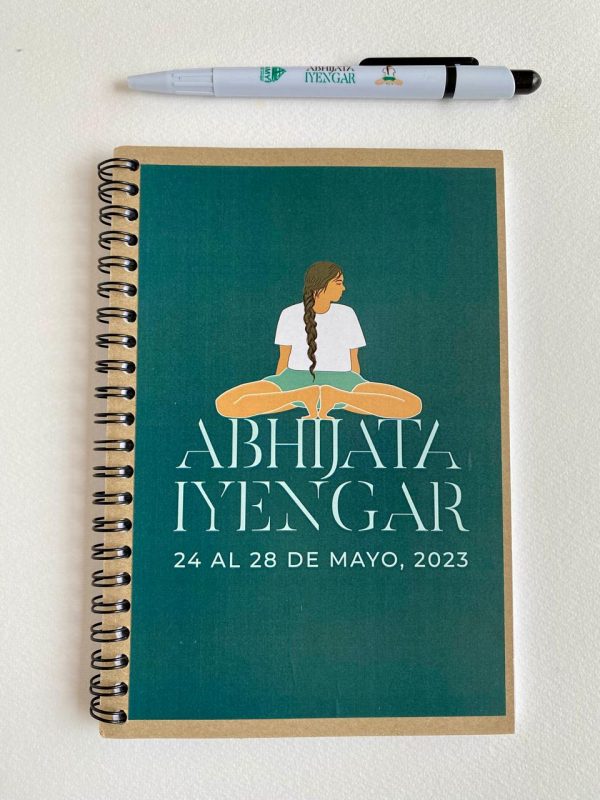 LIBRETA Y PLUMA ABHIJATA
